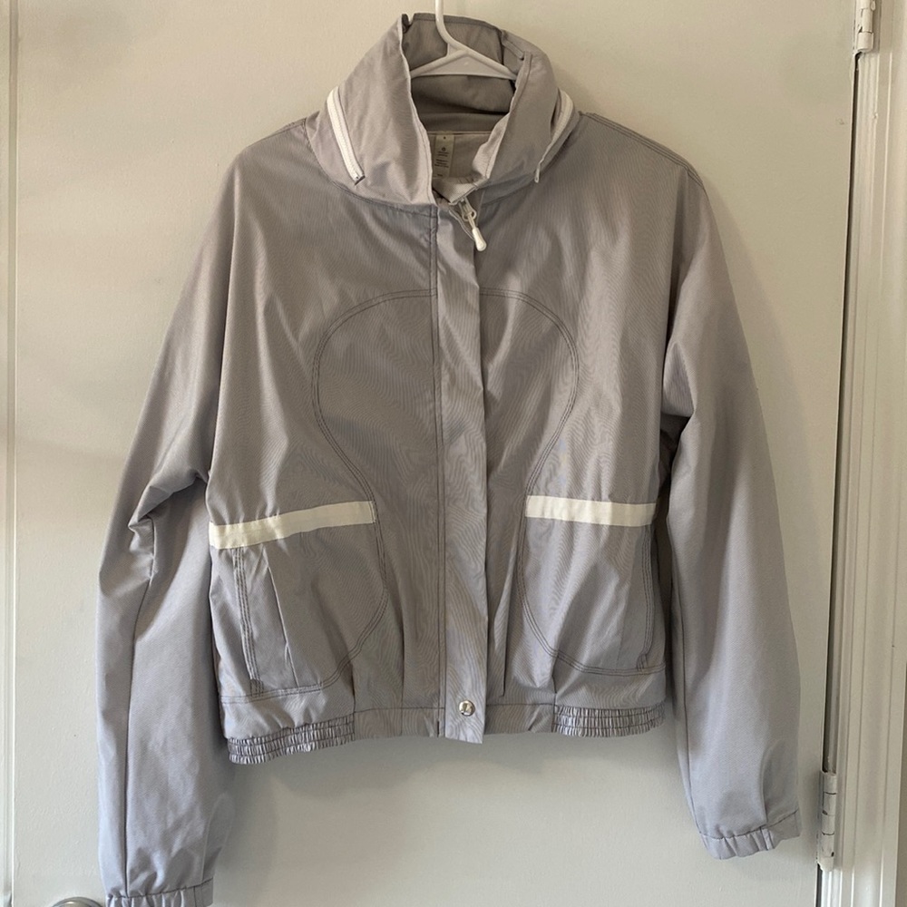 BRAND NEW LULULEMON JACKET
